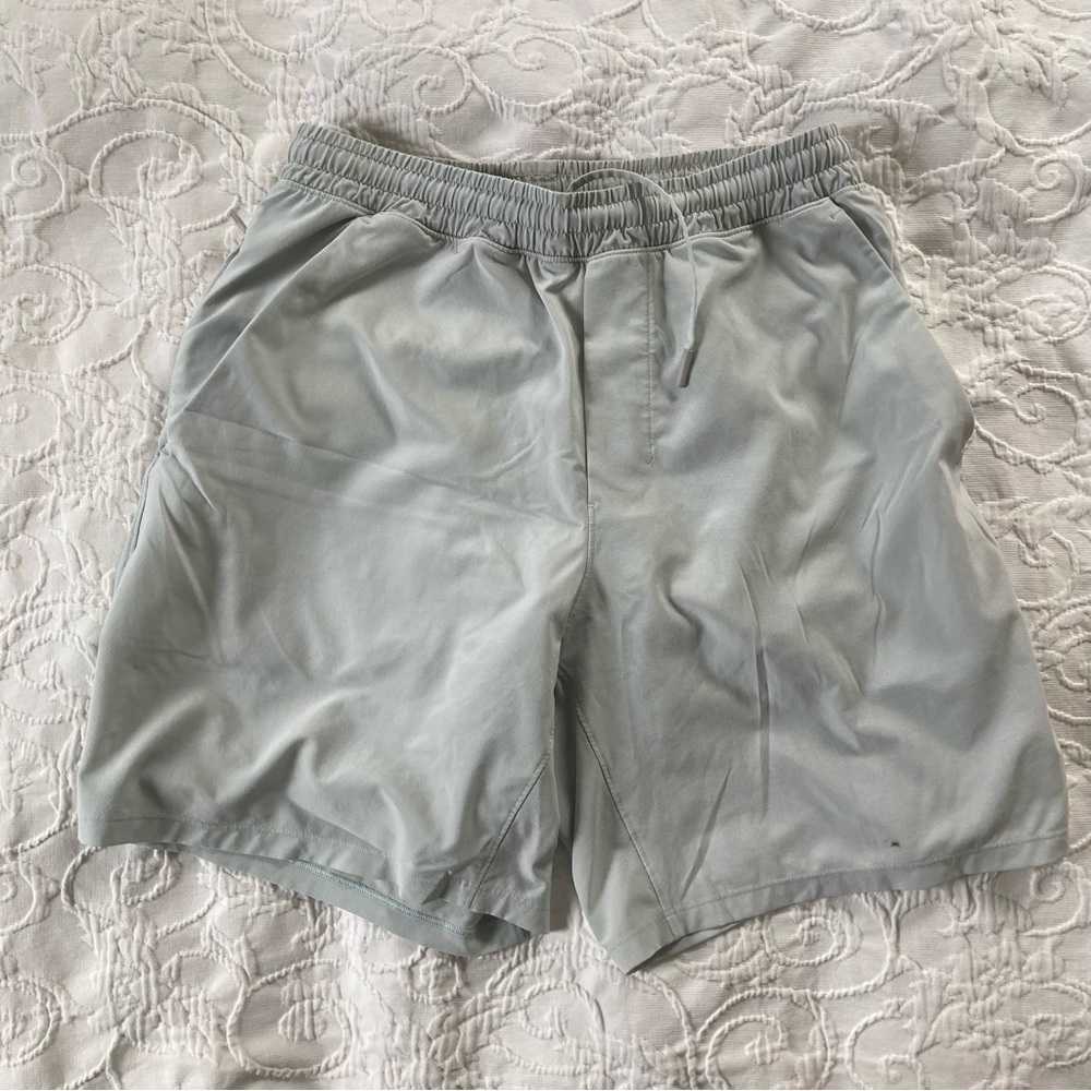 Lululemon 7” lined green/gray Athletic Shorts